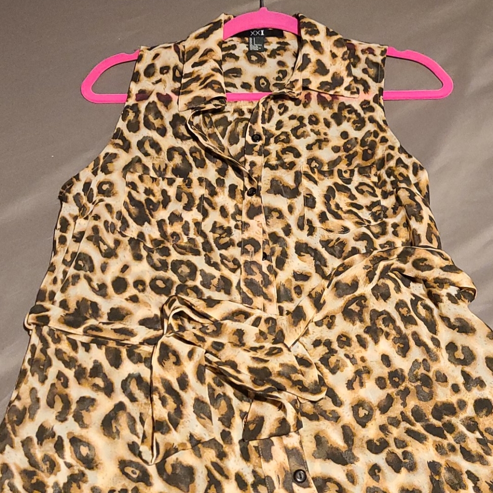 Sleevless Leopard blouse - Picture 4 of 7